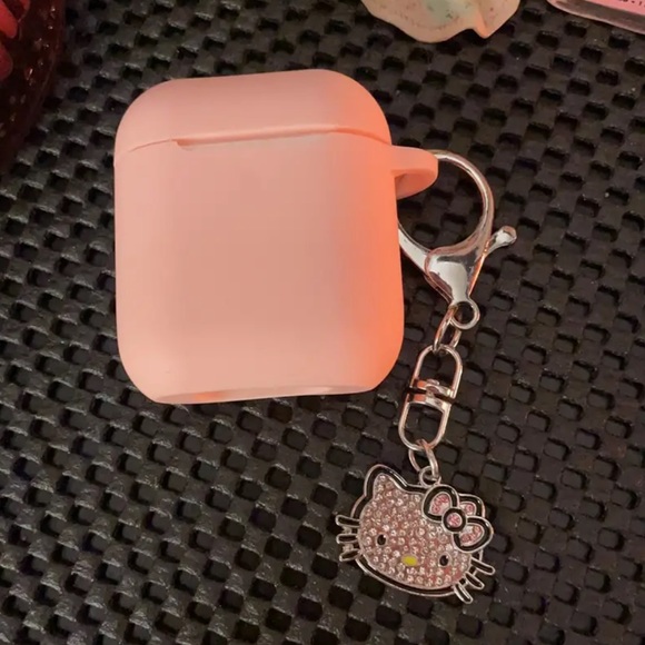 Bedazzled hello kitty keychain - Picture 7 of 7